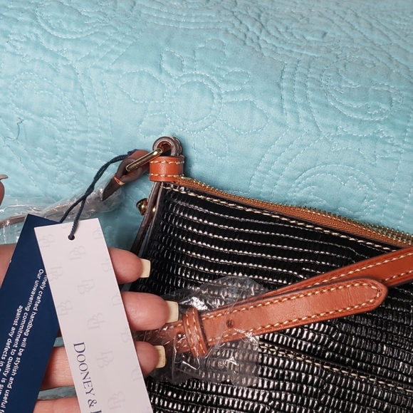 Handbag - Picture 3 of 4